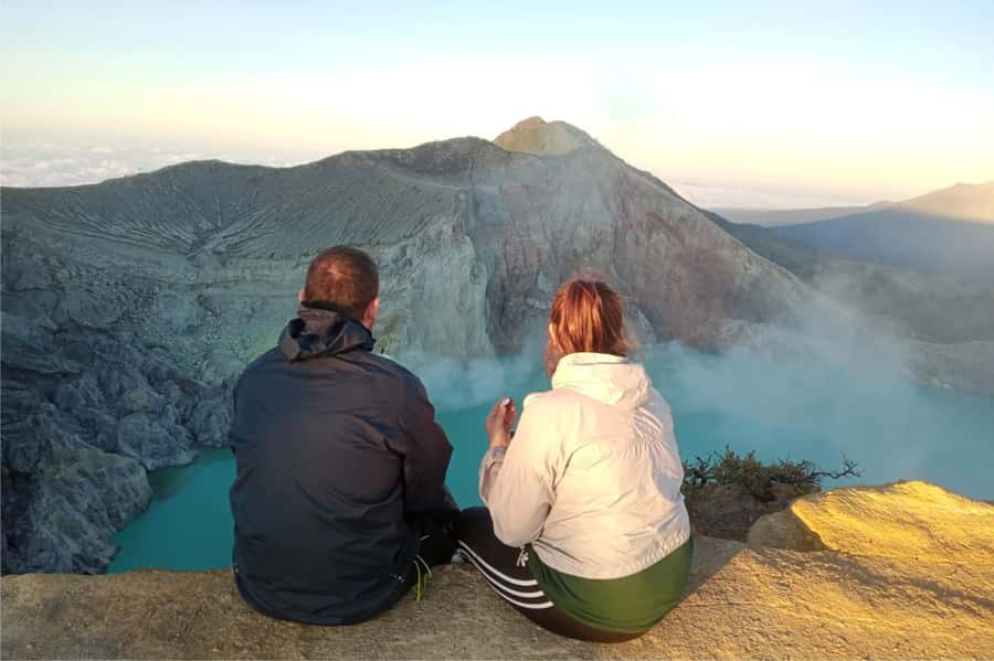 From Bali: Ijen Volcano Sunrise Hike with Transfer & All Fee - Walking back and returning to Bali