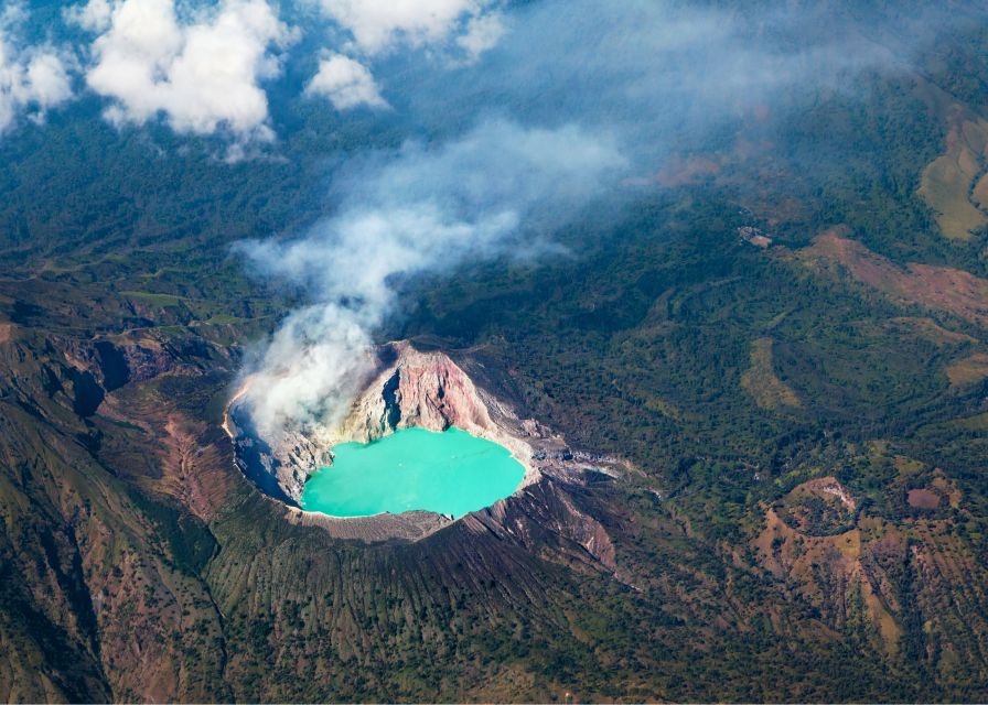 From Bali: Private Mount Ijen Crater Volcano Midnight Trek - Down toward the Ijen Crater