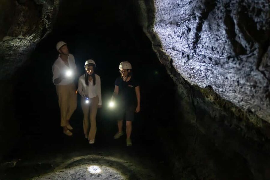 From Catania: Full-Day Mount Etna and Taormina Tour - Guides, languages, and group size