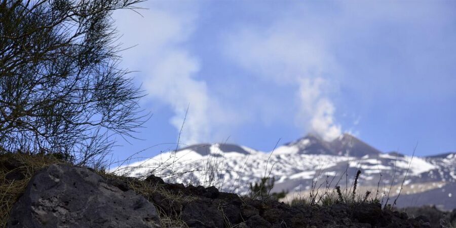 From Catania: trek on Mount Etna, Lava Cave & tasting Tour - The ride from Catania to Sapienza Refuge