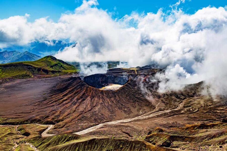 From Fukuoka: Mount Aso, Kurokawa Onsen, and Shrine Tour - Nakadake Crater: nature with a safety warning