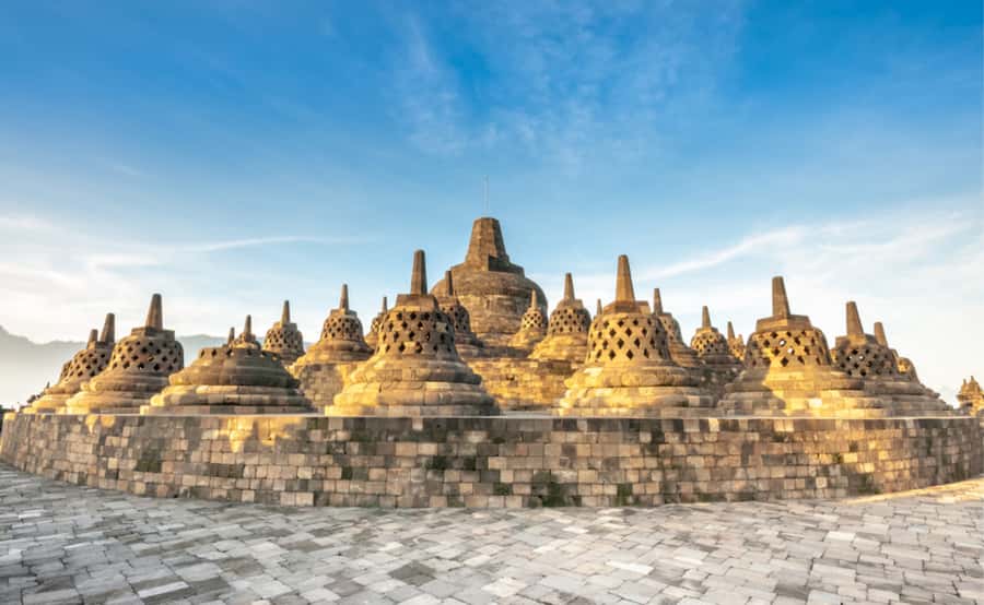 From Jakarta: Yogyakarta, Borobudur, Bromo, Ijen & Bali Tour - Day 2: Jakarta museums, markets, and Chinatown