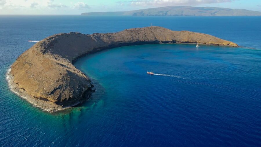 From Kihei: Molokini Crater and Turtle Town Snorkeling - Meeting at the Kihei Boat Ramp