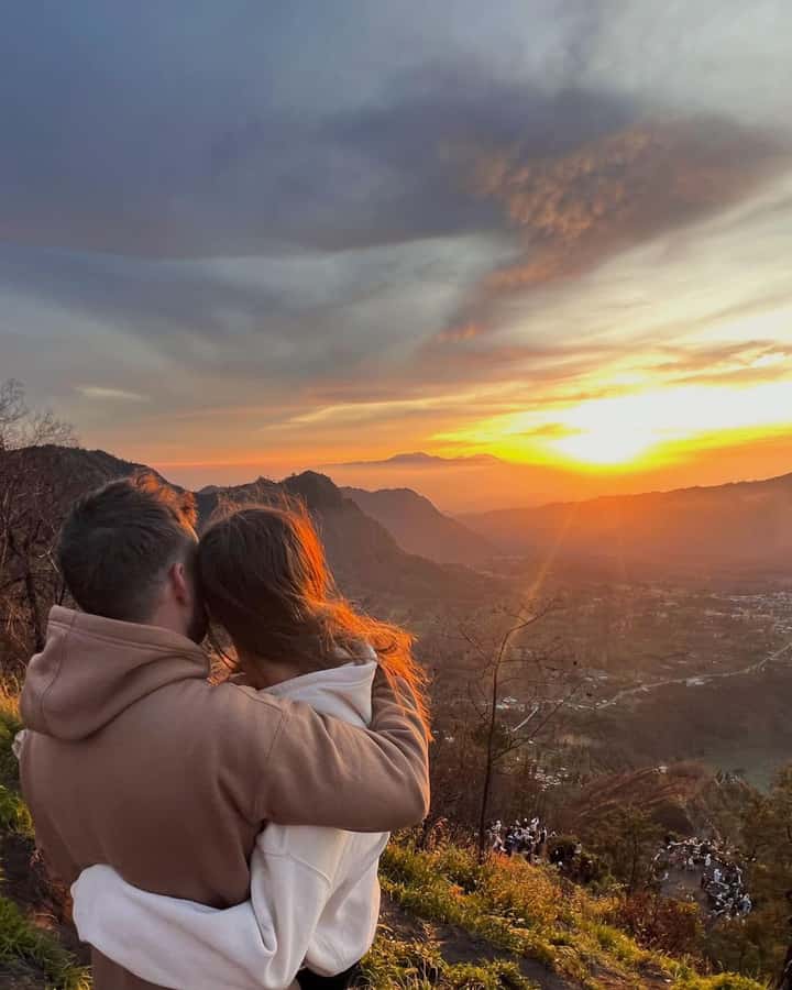 From Malang: Shared Bromo Sunrise Tour with Snack Box - Why this Bromo tour starts in the middle of the night