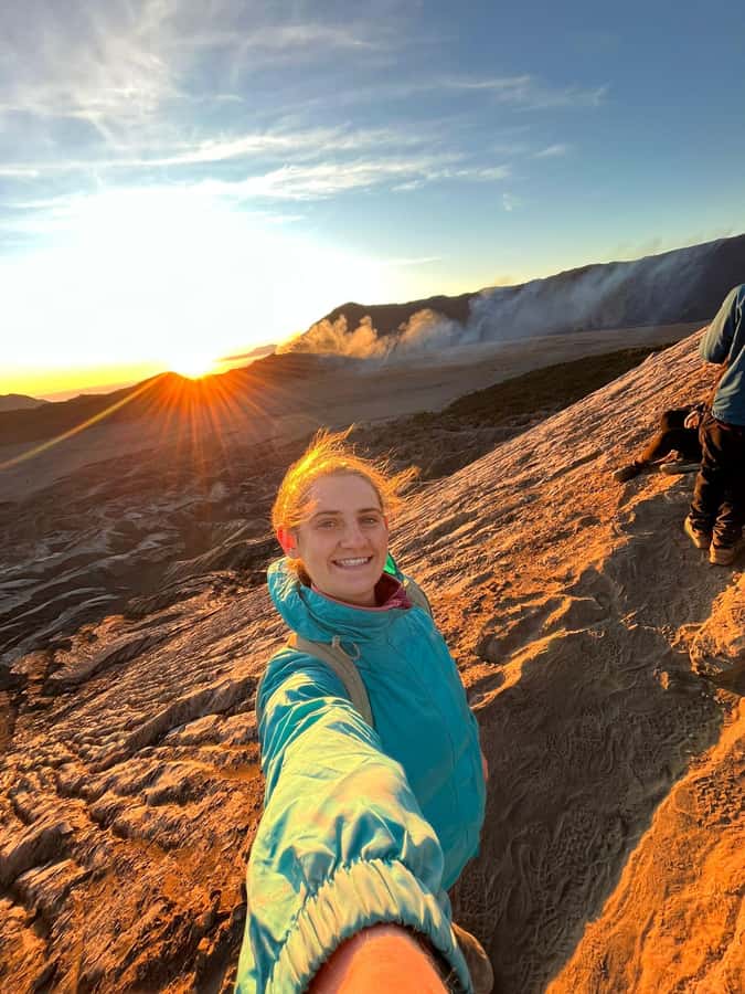 From Malang: Shared Bromo Sunrise Tour with Snack Box - Teletubbies Hill and the green side of Bromo