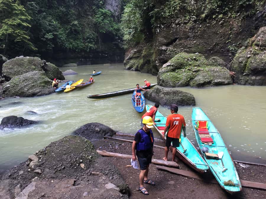 From Manila: Taal Volcano Island & Pagsanjan Falls Day Tour - The optional Taal Lake boat ride