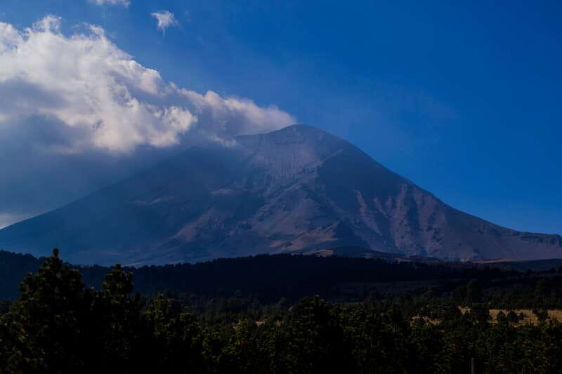 From Mexico City: Hike Iztaccihuatl Volcano with an Alpinist - Your alpinist guide makes a real difference