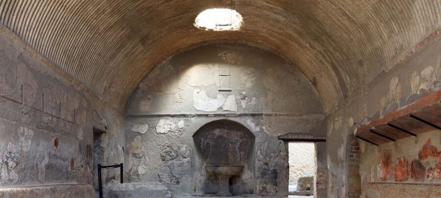 From Naples: Herculaneum, Vesuvius, and Pompeii Trip - The freedom and limits of independent visits