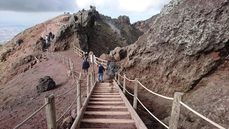 From Naples: Mount Vesuvius Half-Day Tour with Lunch - Why Vesuvius is worth your morning