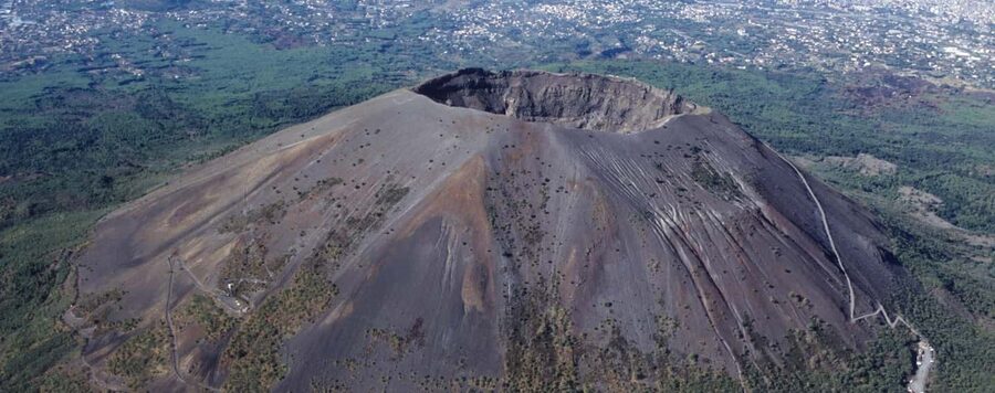 From Naples: Mount Vesuvius Half-Day Tour with Lunch - The road to 1,000 meters