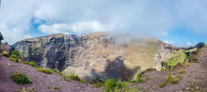 From Naples or Pompeii: Vesuvius Easy Tour - What you see at the summit