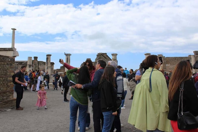 From Naples: Pompeii and Vesuvius Tour with Lunch Included - Small details that will improve the day