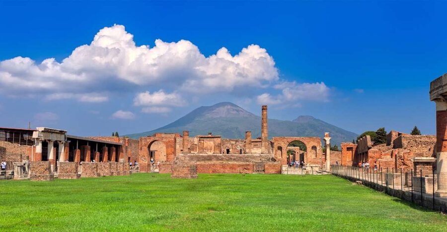 From Naples: Pompeii, Herculaneum, & Vesuvius Full-Day Tour - One day, three views of the eruption