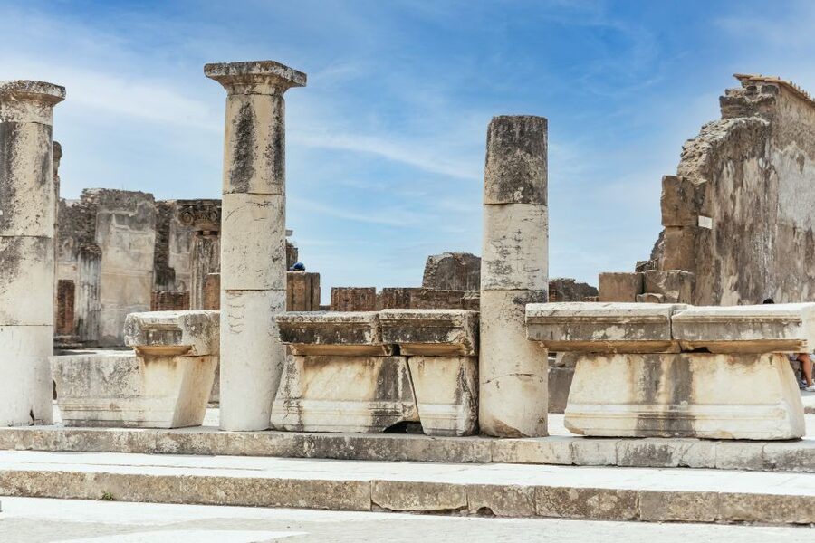 From Naples: Pompeii Ruins & Mount Vesuvius Day Tour - How much time you get at Pompeii