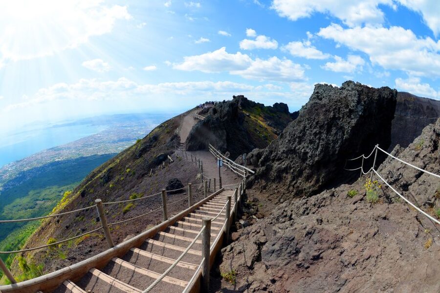 From Pompeii/Naples: Vesuvius Easy Transfer and Entry Ticket - What the transfer does well