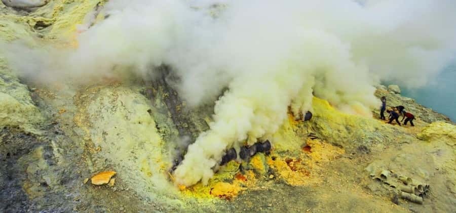 From Probolinggo: 2-Day Mount Bromo and Ijen Volcano Tour - A 1 a.m. start from Probolinggo