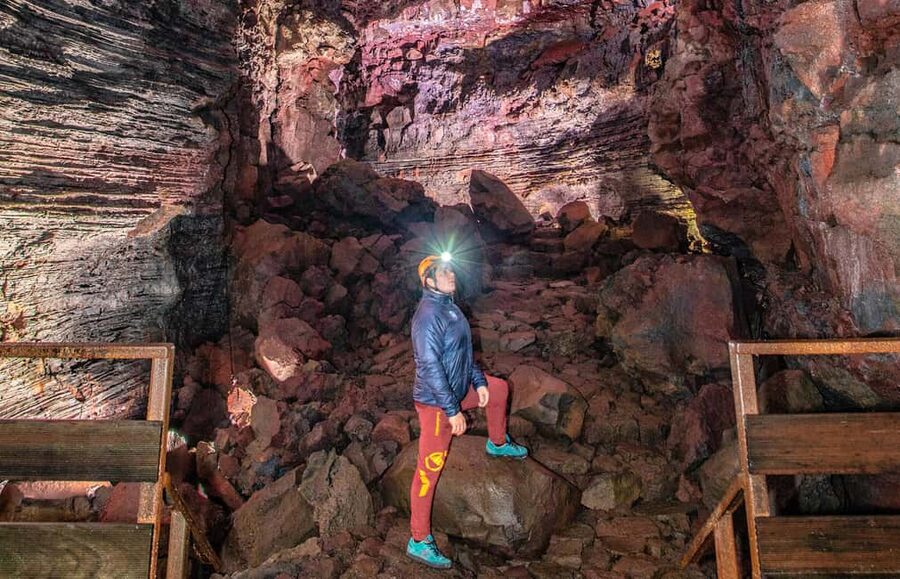 From Reykjavik: Raufarhólshellir Lava Tunnel Tour - Arriving at Raufarhólshellir