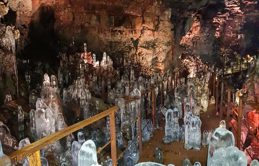 From Reykjavik: Raufarhólshellir Lava Tunnel Tour - Winter ice and summer conditions