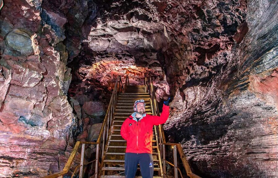 From Reykjavik: Raufarhólshellir Lava Tunnel Tour - How hard is the walk?