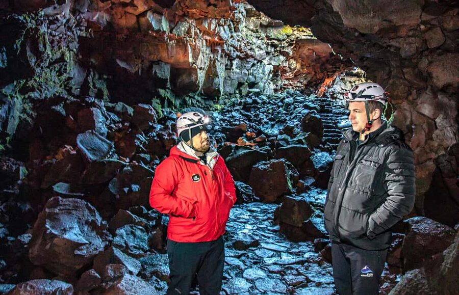 From Reykjavik: Raufarhólshellir Lava Tunnel Tour - The guides make the difference