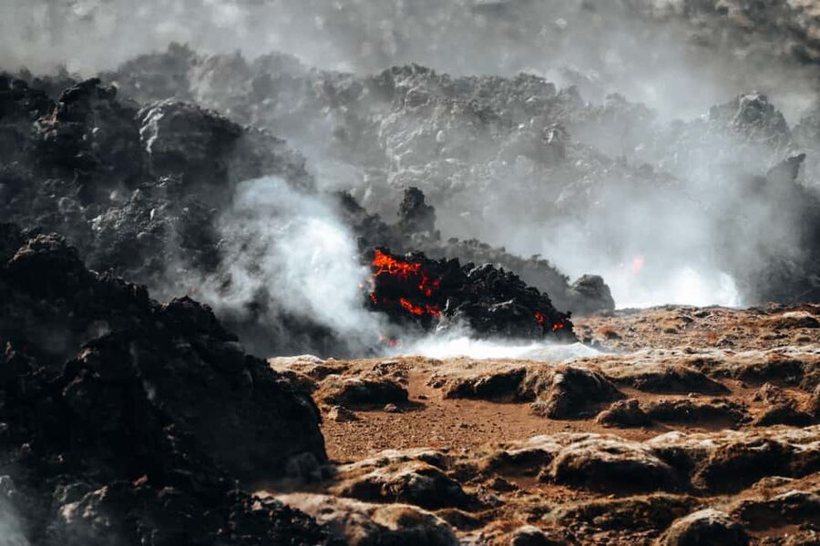 From Reykjavik: Volcanic Peninsula & Grindavik Minibus Tour - Seltún brings the heat to the surface