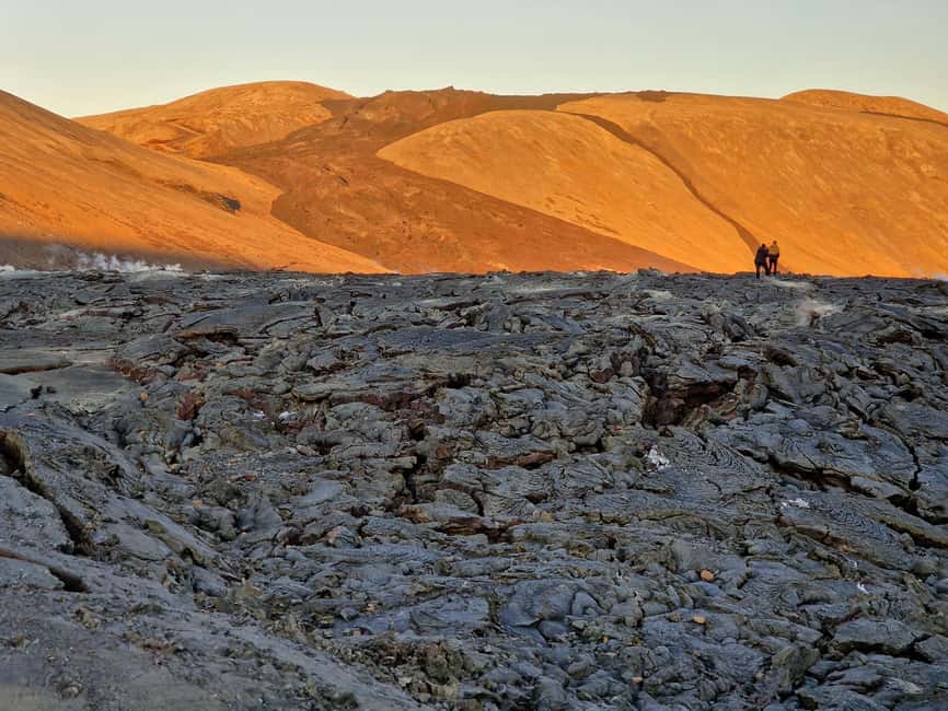 From Reykjavik: Volcanic Peninsula & Grindavik Minibus Tour - Grindavík, where geology affects daily life