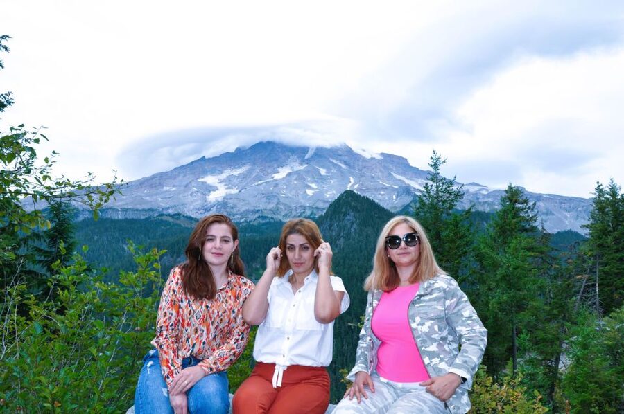 From Seattle: Customized Mount Rainier Tour - Entering Mount Rainier National Park