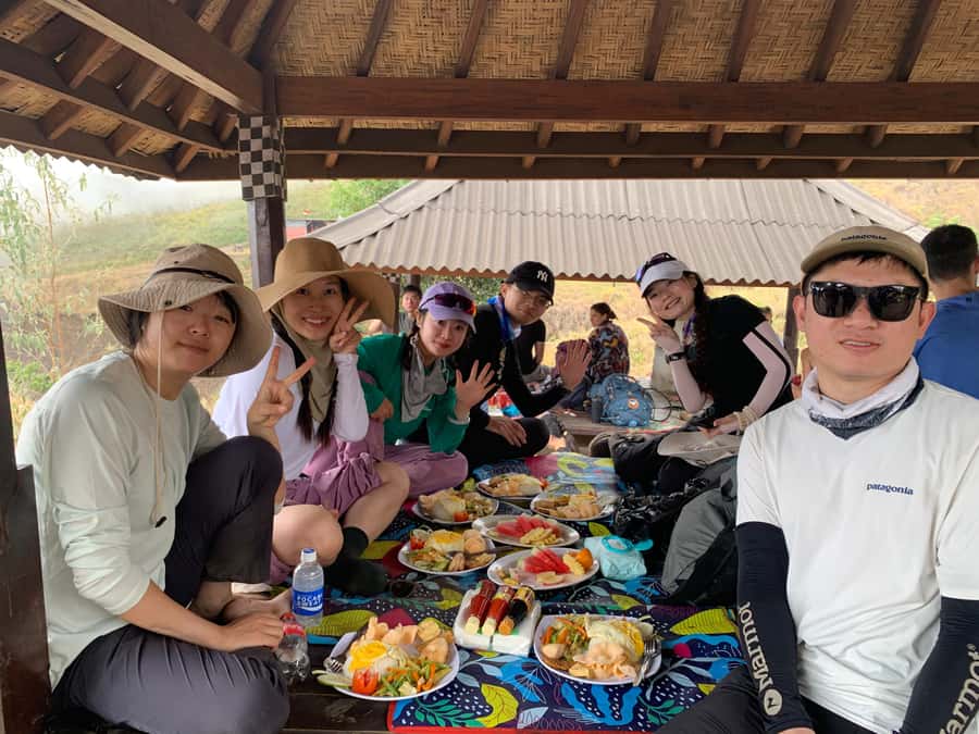 From Senaru: Mount Rinjani 2-Day Trek to Summit - Breakfast, then four to five hours downhill