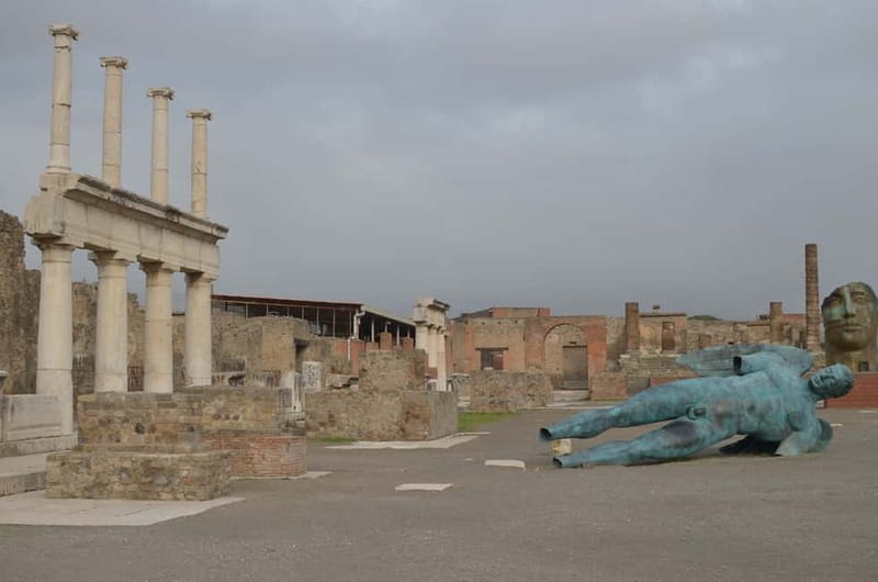 From Sorrento: Pompeii and Mount Vesuvius Trip with Lunch - A Generous Osteria Lunch Between the Sights