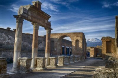 From Sorrento: Pompeii by Train with Vesuvius & Guided Tour