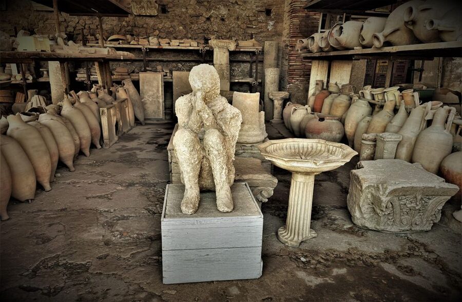 From Sorrento: Pompeii & Vesuvius tour small group - Should you book the Pompeii and Vesuvius tour?