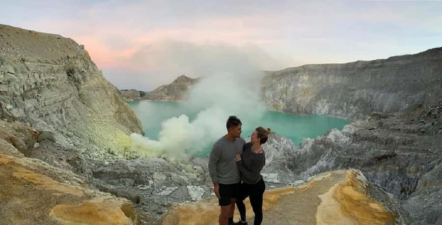 From Surabaya/Malang/Bali: Kawah Ijen Blue Fire Guided Tour - Getting back to Banyuwangi or continuing to Bali