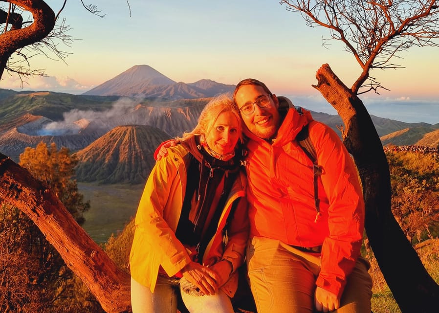 From Surabaya: Mount Bromo Sunrise & Madakaripura 1 Day Tour - Practical packing advice for Bromo and the waterfall