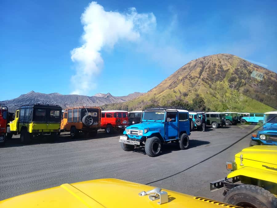 From Surabaya: Private 3-Day Mount Bromo Ijen Tour - Should you book the Bromo and Ijen route?