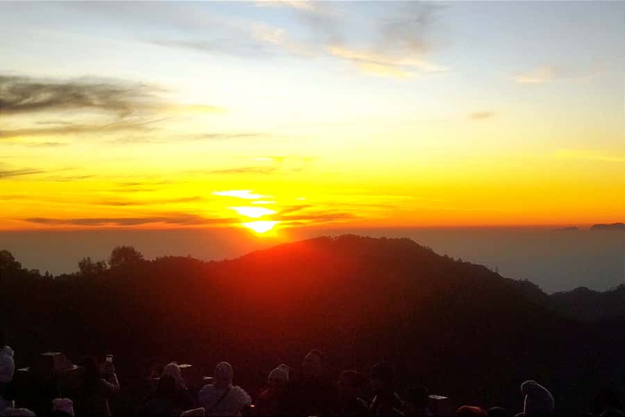 From Surabaya: Private 3-Day Mount Bromo Ijen Tour - Why combining Bromo and Ijen works