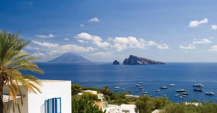 From Taormina: Chic Panarea and Stromboli Day Tour - Stromboli’s San Vincenzo and black beaches