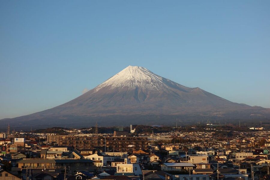 From Tokyo: Mount Fuji or Hakone+Gotemba Outlet Day Tour 10H - Mount Fuji views in one clear hour