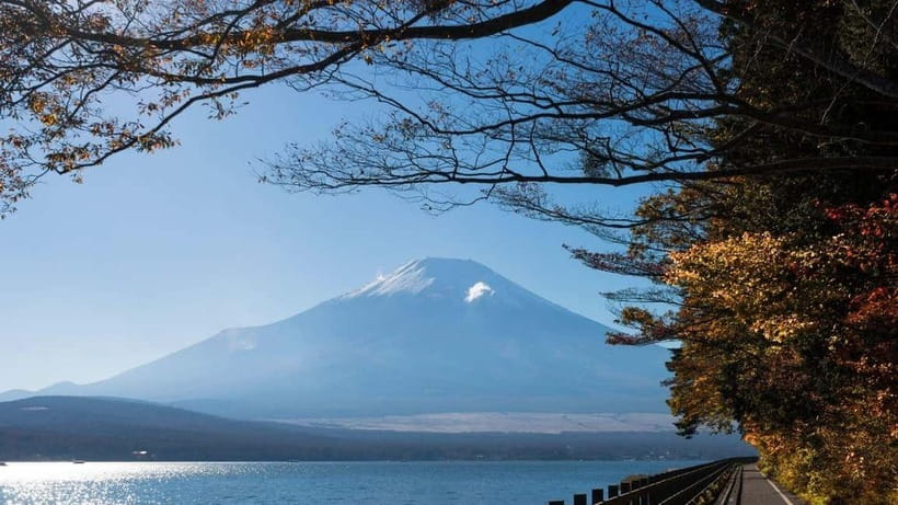 From Tokyo: Private Mt. Fuji and Hakone Tour by Car - Oshino Hakkai and its clear spring ponds