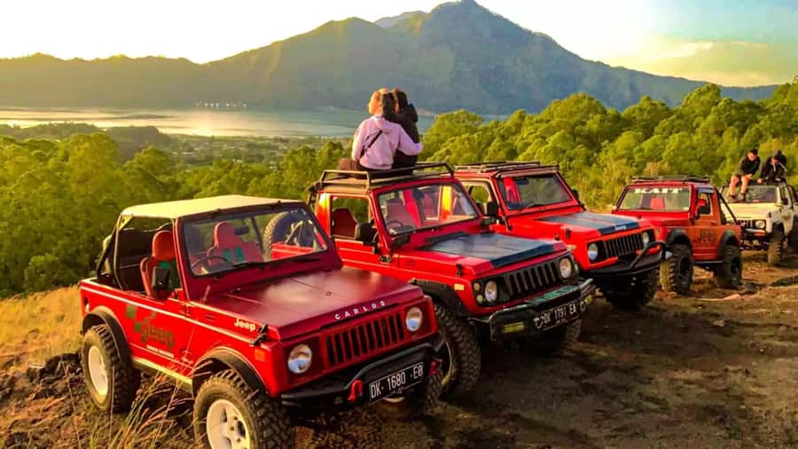 From Ubud: Mount Batur Shared Jeep Sunrise & Hot Spring Tour - Getting from Ubud to Kintamani before sunrise