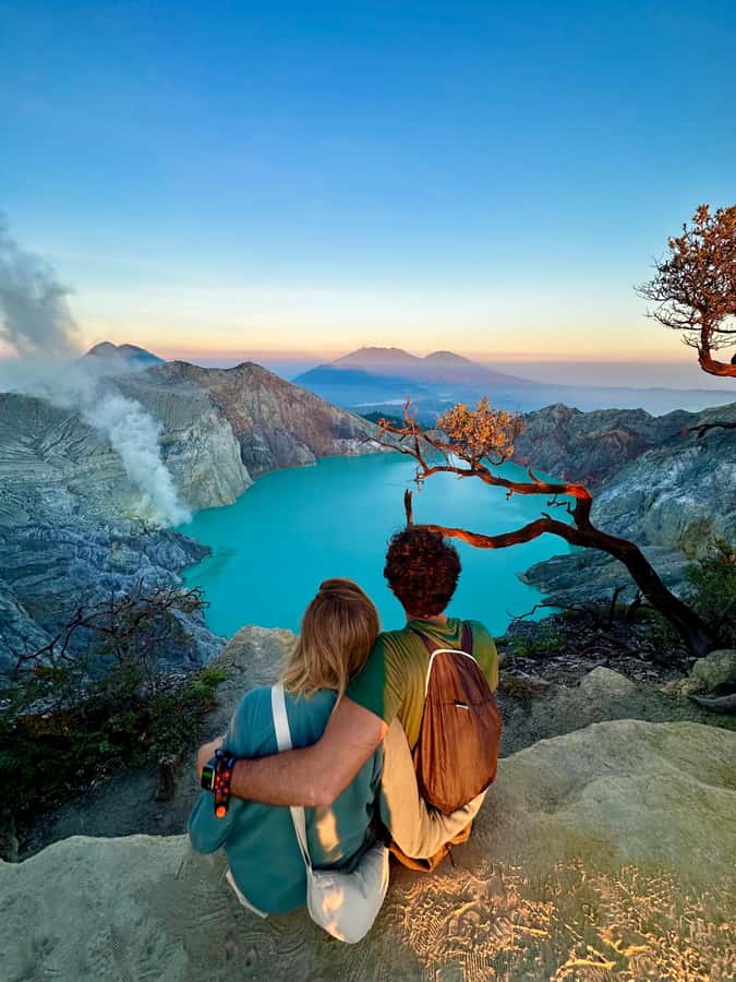 From Yogyakarta : 3Days Bromo-Ijen Vulcano drop Bali Hotel - Bromo sunrise: cold air, crowded roads, huge views
