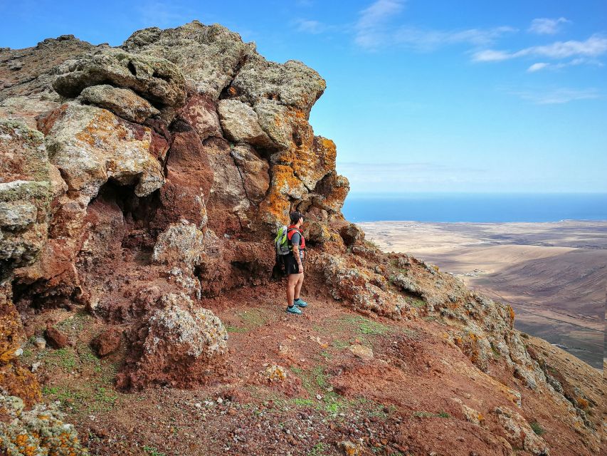 Fuerteventura: Montaña Escanfraga Volcano Summit Hike - The climb to Fuerteventura’s highest volcano