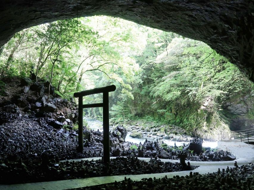 Fukuoka: Takachiho or Minami Aso Customizable 1-Day Tour - Key points at a glance