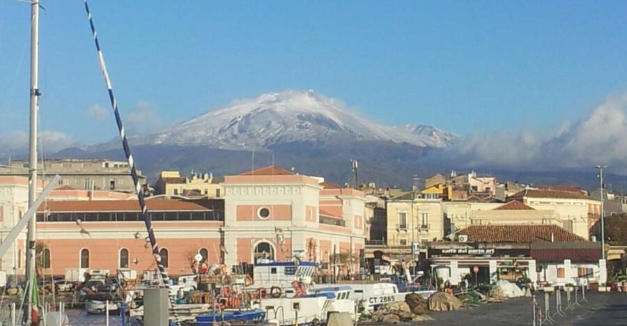 Full-Day Etna and Taormina Combination Tour - The Drive Toward Taormina