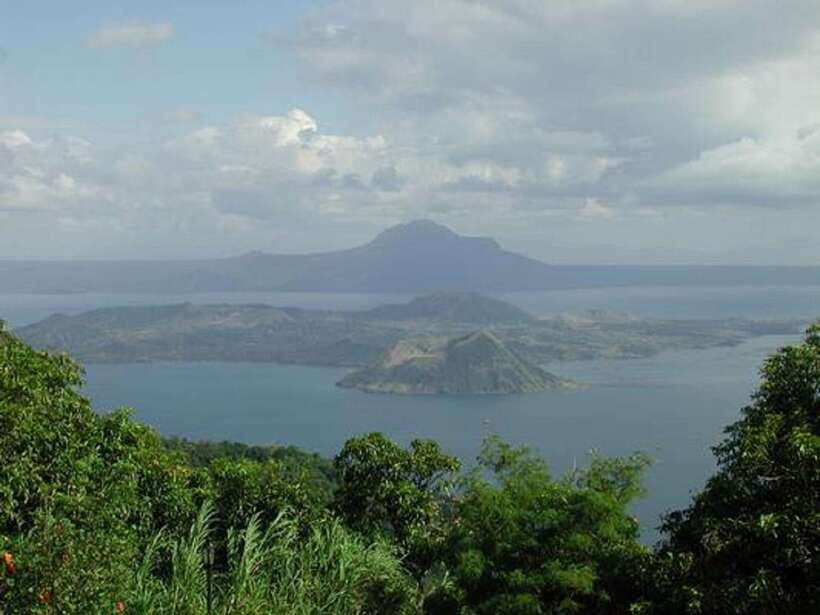 Full-Day Manila City, Tagaytay Taal Volcano and Lake Tour - San Agustin Church and Fort Santiago