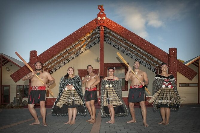 FULL DAY ROTORUA TOUR - Fully Customisable 13 hours Unlimited KMS - Key points before you book