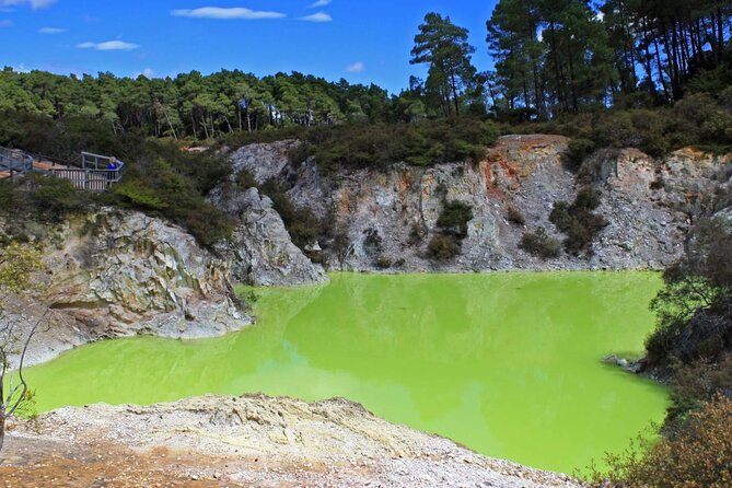 FULL DAY ROTORUA TOUR - Fully Customisable 13 hours Unlimited KMS - Taupō, Huka Falls, and volcanic scenery