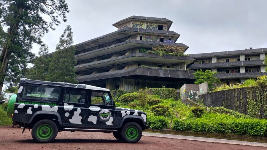 Full Day Sete Cidades + Lagoa do Fogo - The jeep ride, group size, and comfort