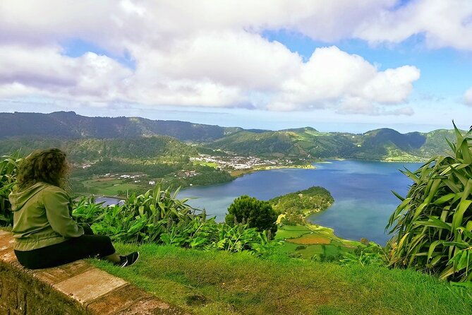 Full Day Tour Sete Cidades & Lagoa do Fogo with Lunch - Lunch turns a packed day into a more comfortable one