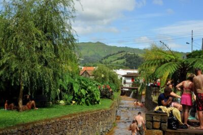 Furnas: Tea Plantations, Lake and Volcano Guided Tour