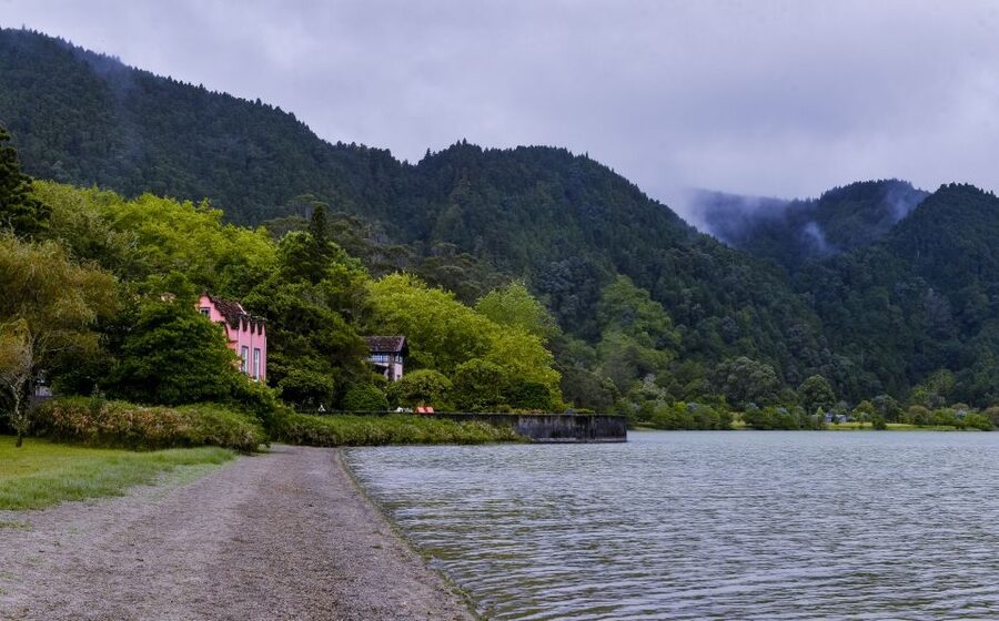 Furnas: Tea Plantations, Lake and Volcano Guided Tour - Furnas Lake at a slower pace